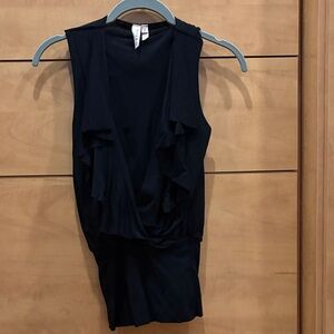 Sweet Pea Black Sleeveless Blouse